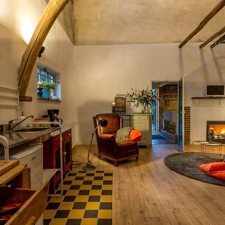 Aan De Holle Weg. Zeer Landelijk Gelegen Verbouwde Stal Tot Woning Nuth Ngoại thất bức ảnh